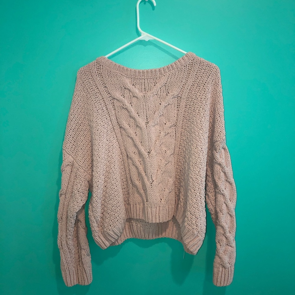 cute light pink sweater!